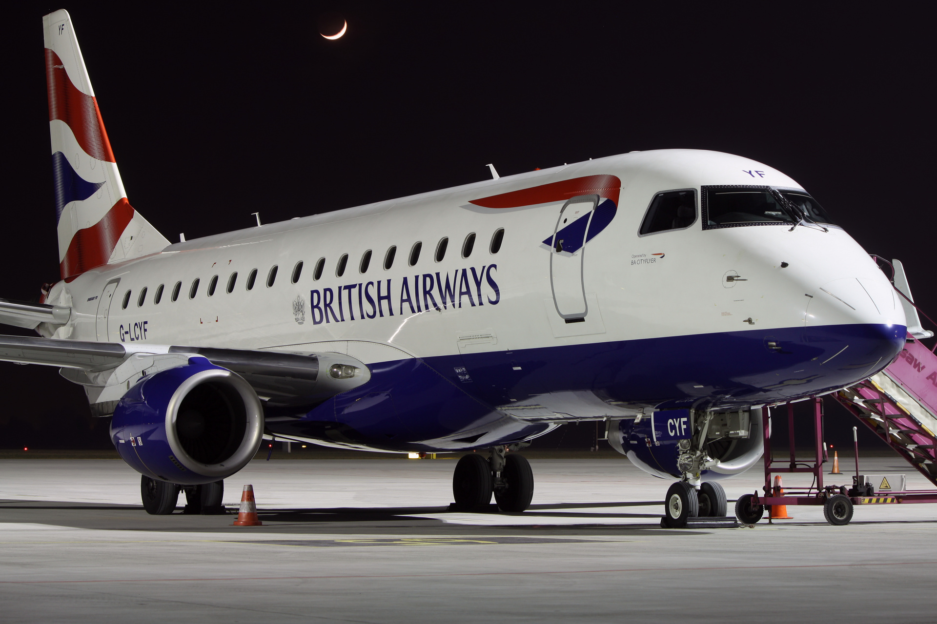 G-LCYF, British Airways (CityFlyer) (Aircraft » EPWA Spotting » Embraer E170)