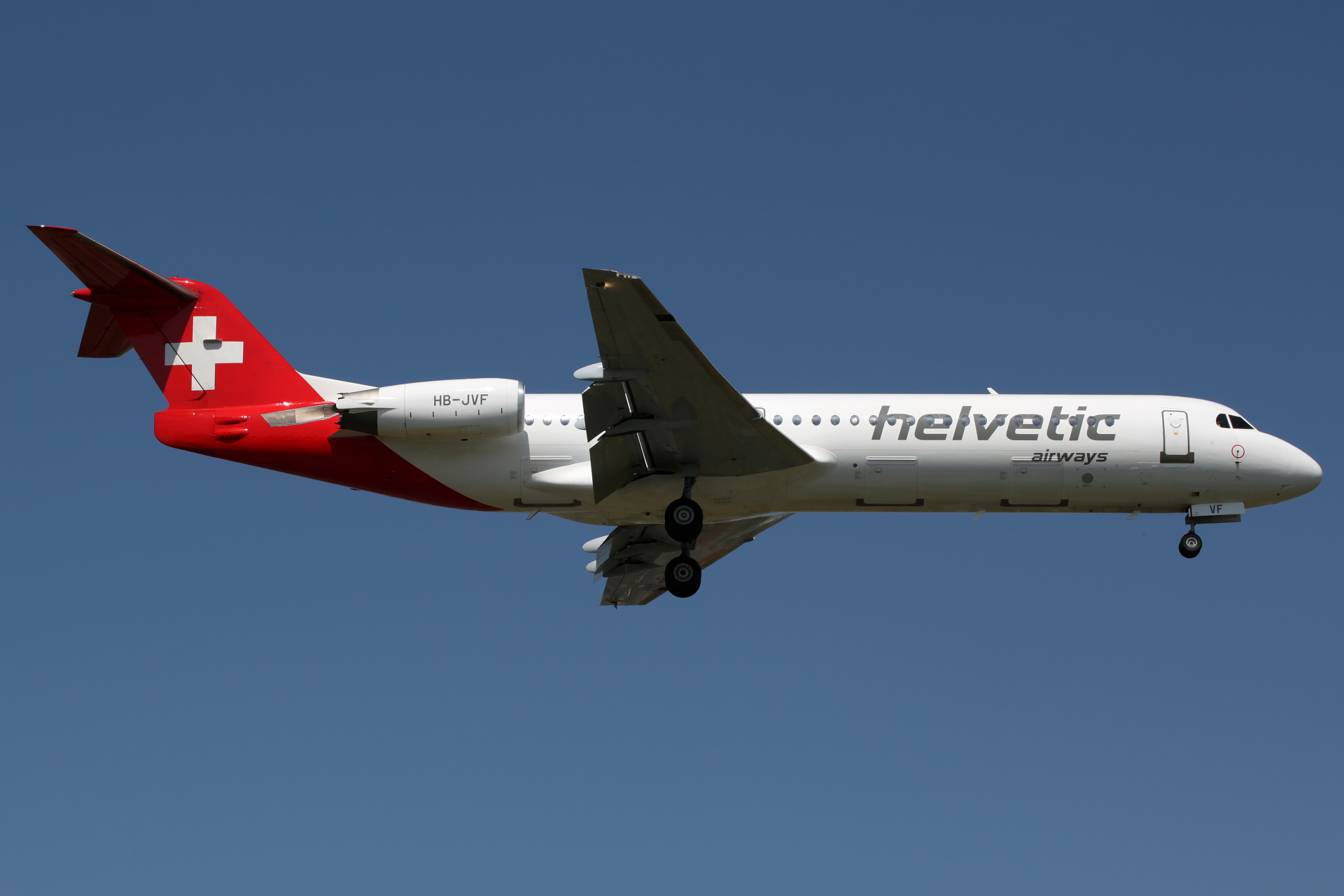 HB-JVF (Aircraft » EPWA Spotting » Fokker 100 » Helvetic Airways)