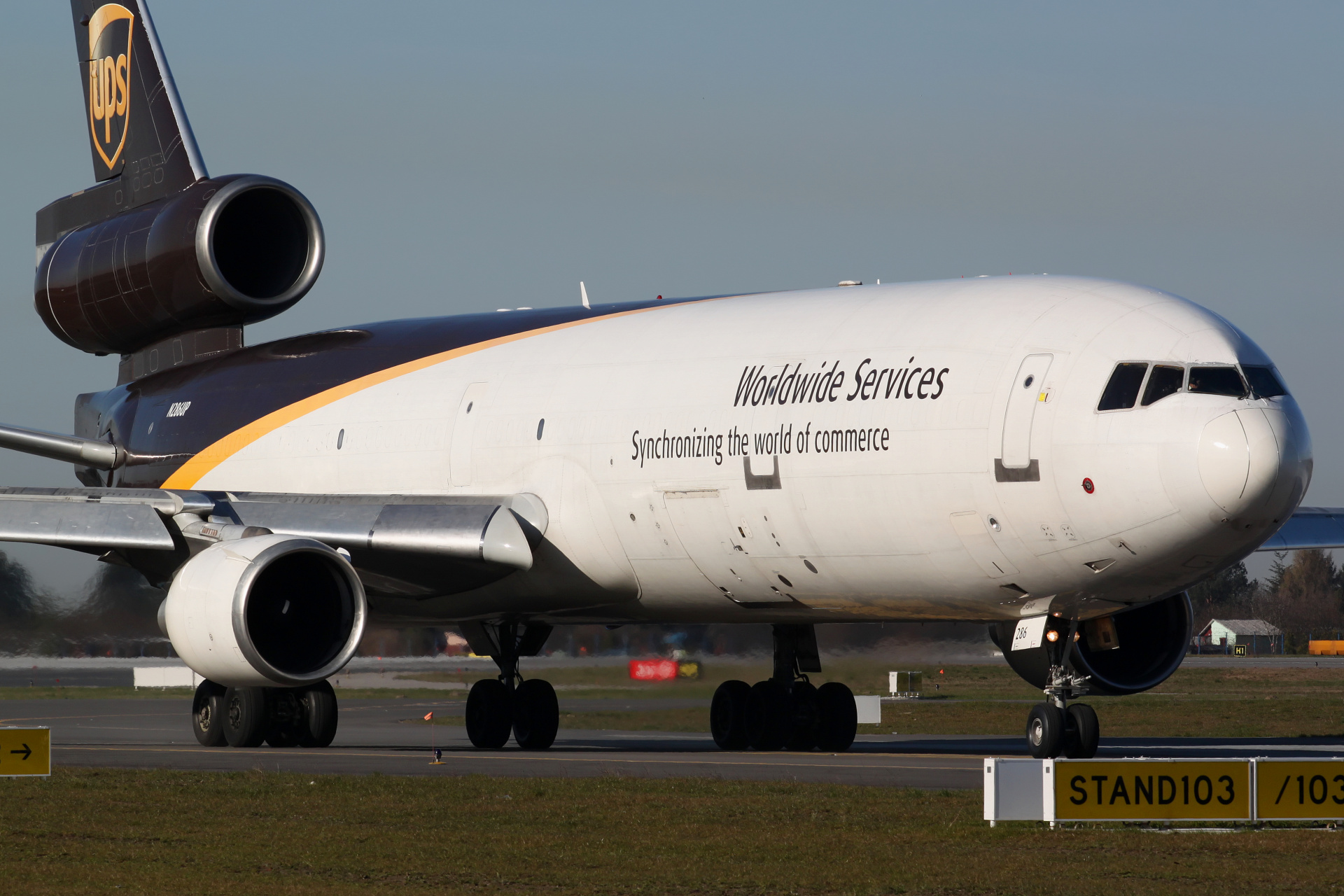 N286UP, United Parcel Service (UPS) Airlines (Samoloty » Spotting na EPWA » McDonnell Douglas MD-11F)