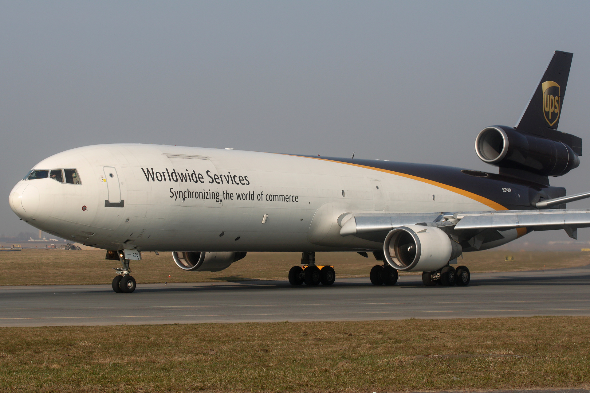 N290UP, United Parcel Service (UPS) Airlines (Samoloty » Spotting na EPWA » McDonnell Douglas MD-11F)