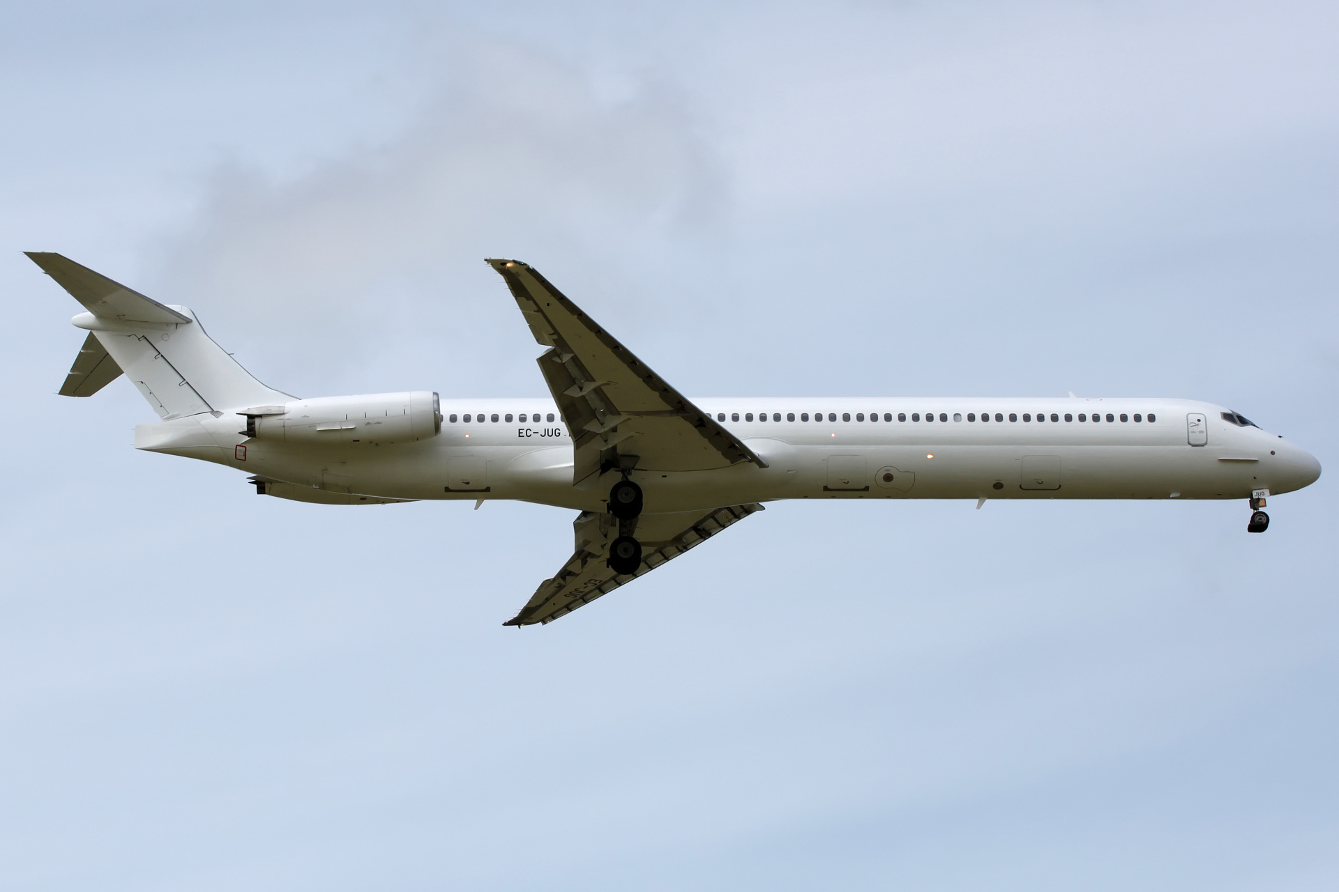 EC-JUG, Swiftair (Aircraft » EPWA Spotting » McDonnell Douglas MD-83)