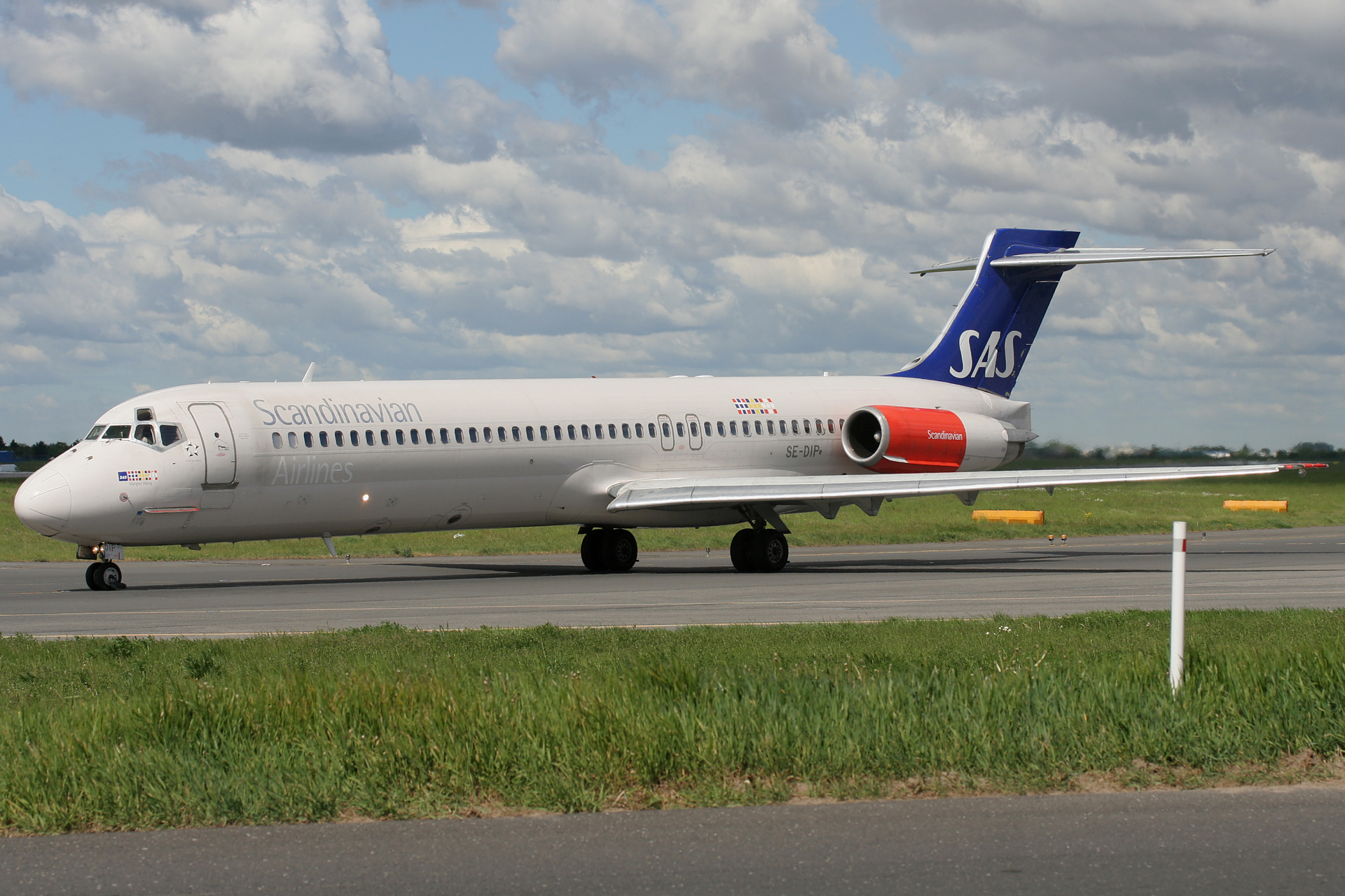 SE-DIP, SAS Scandinavian Airlines (Aircraft » EPWA Spotting » McDonnell Douglas MD-87)