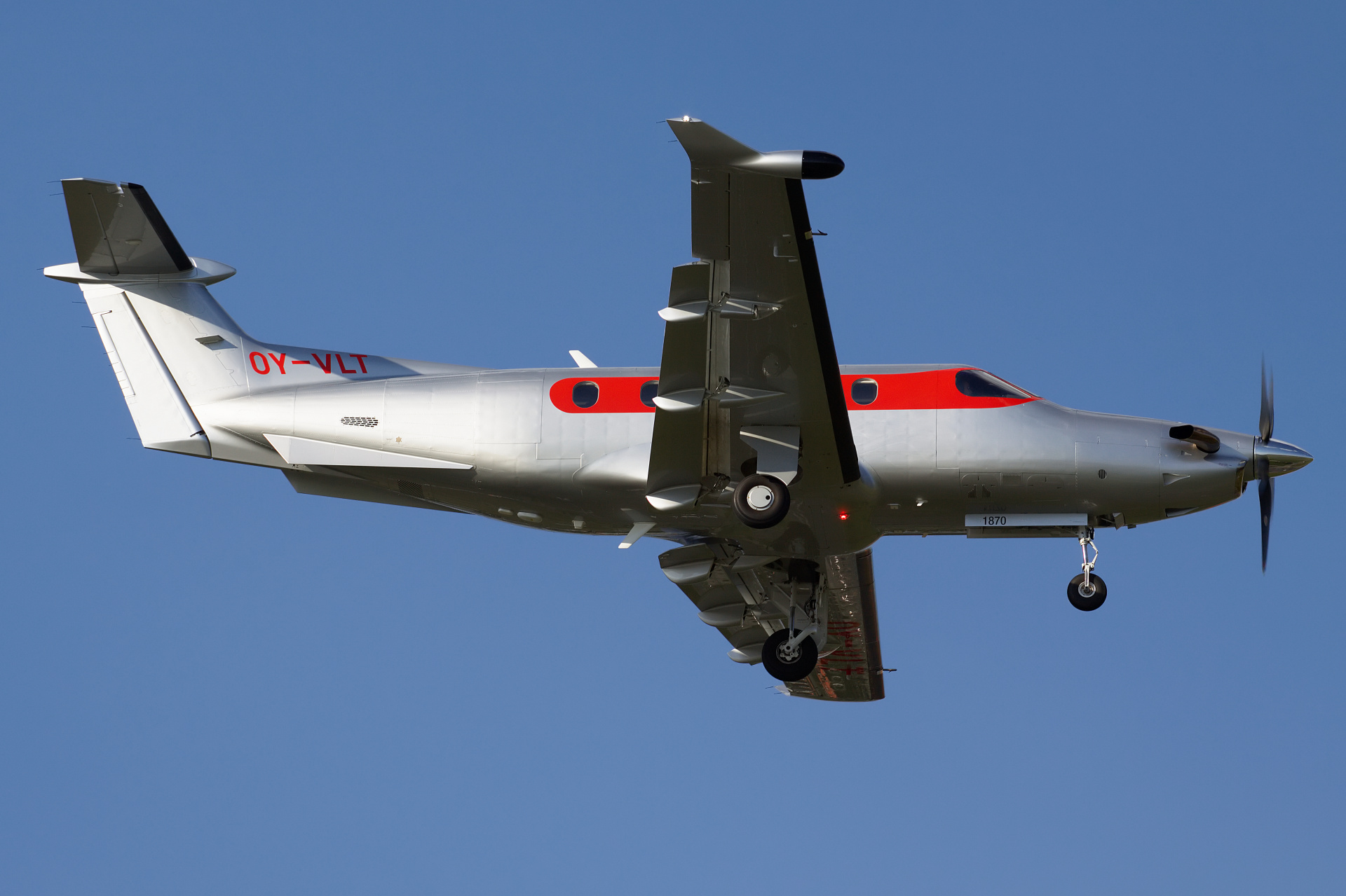 PC-12/47E, OY-VLT, Air Alsie (Aircraft » EPWA Spotting » Pilatus PC-12 and revisions)