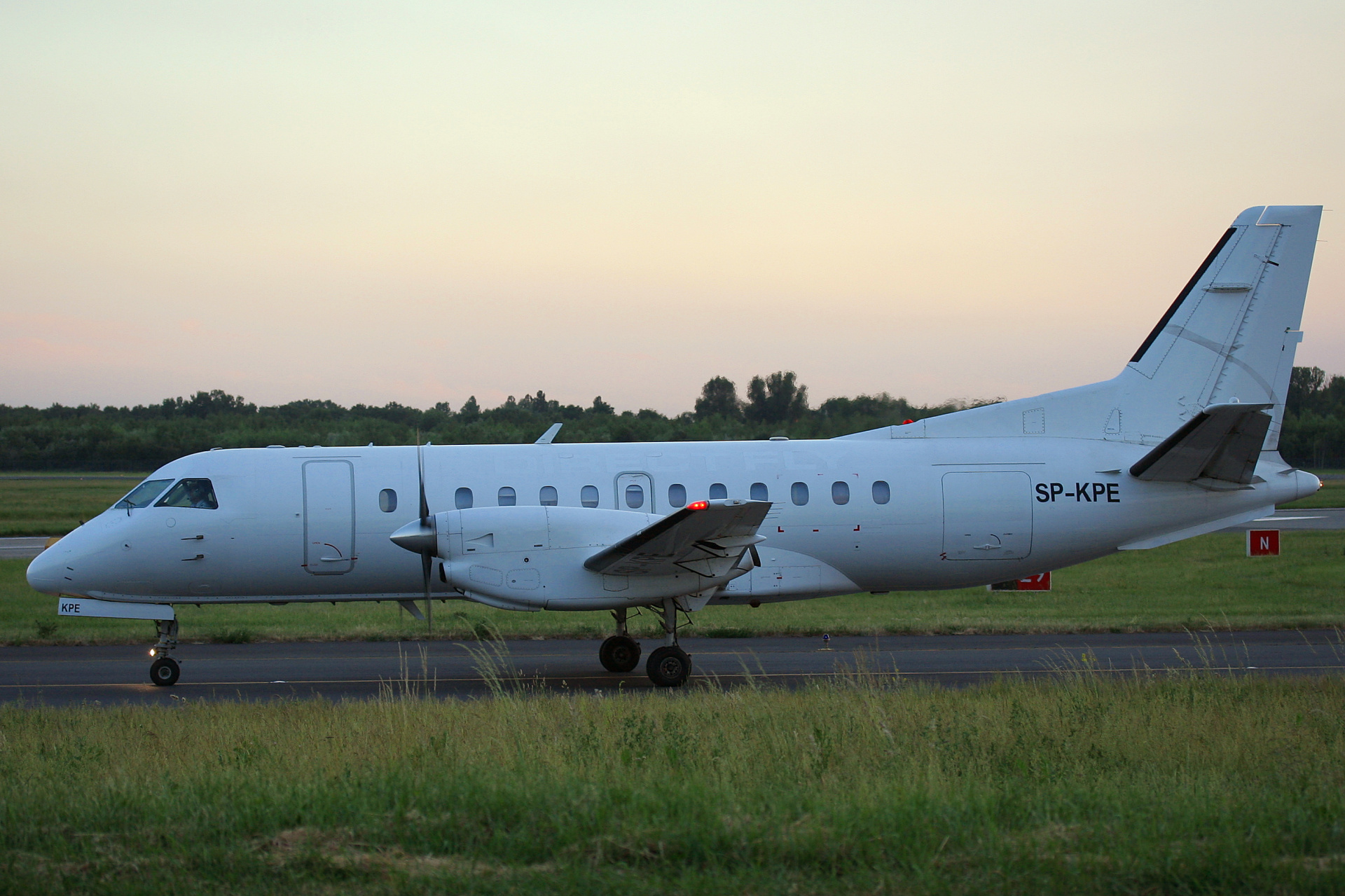 SP-KPE, Sky Express (Aircraft » EPWA Spotting » Saab 340 » 340A)