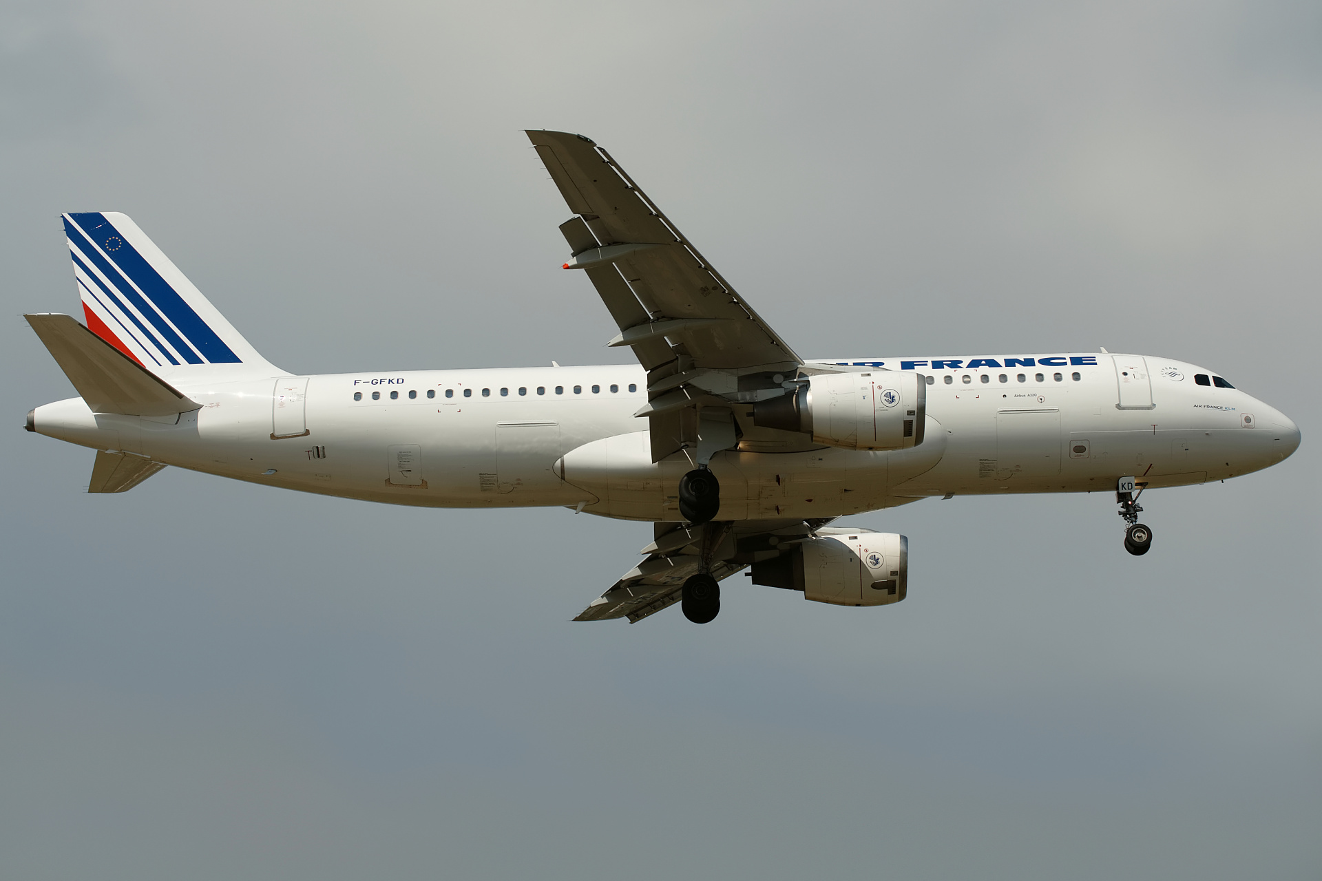 Airbus A320-100, F-GFKD, Air France (Samoloty » Spotting na EPWA » pozostałe)