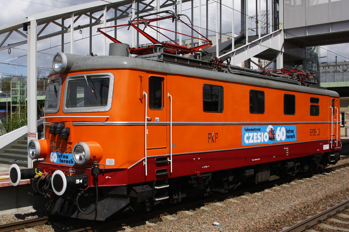 Škoda 44E EP05-23 "Czesio" ("Lokomotywa Czesio - 60 lat na torach" stickers)