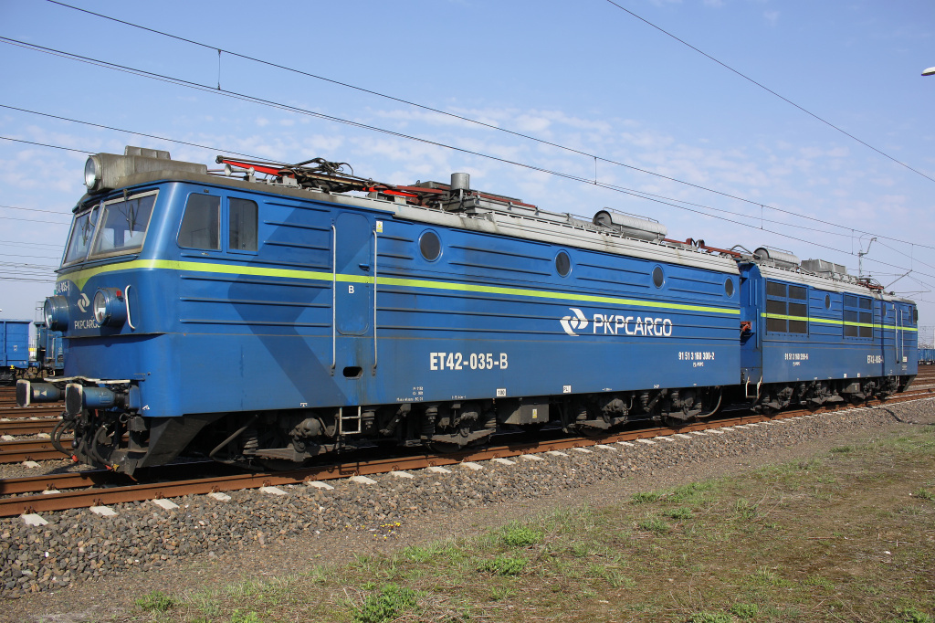 НЭВЗ (NEWZ) 112E ET42-035 (Pojazdy » Pociągi i lokomotywy)