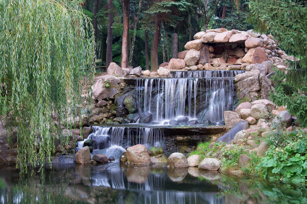 Water cascade at Skaryszewski Park