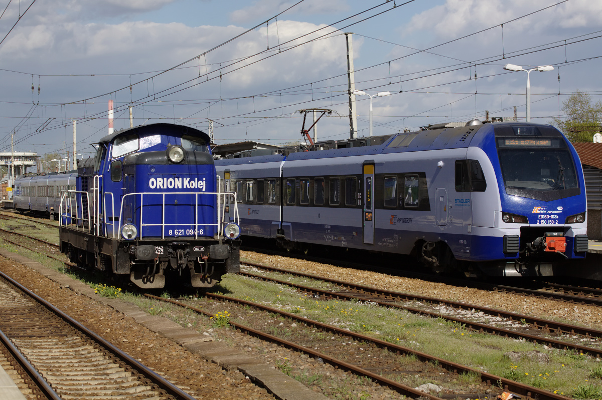 SM42-2422, Stadler FLIRT3 ED160-013 (Pojazdy » Pociągi i lokomotywy » Fablok 6D)