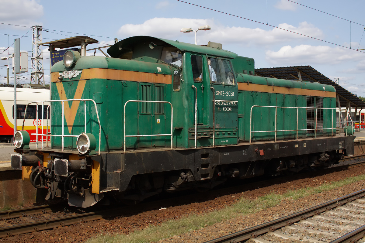 SM42-2058 (Pojazdy » Pociągi i lokomotywy » Fablok Ls800 6D)