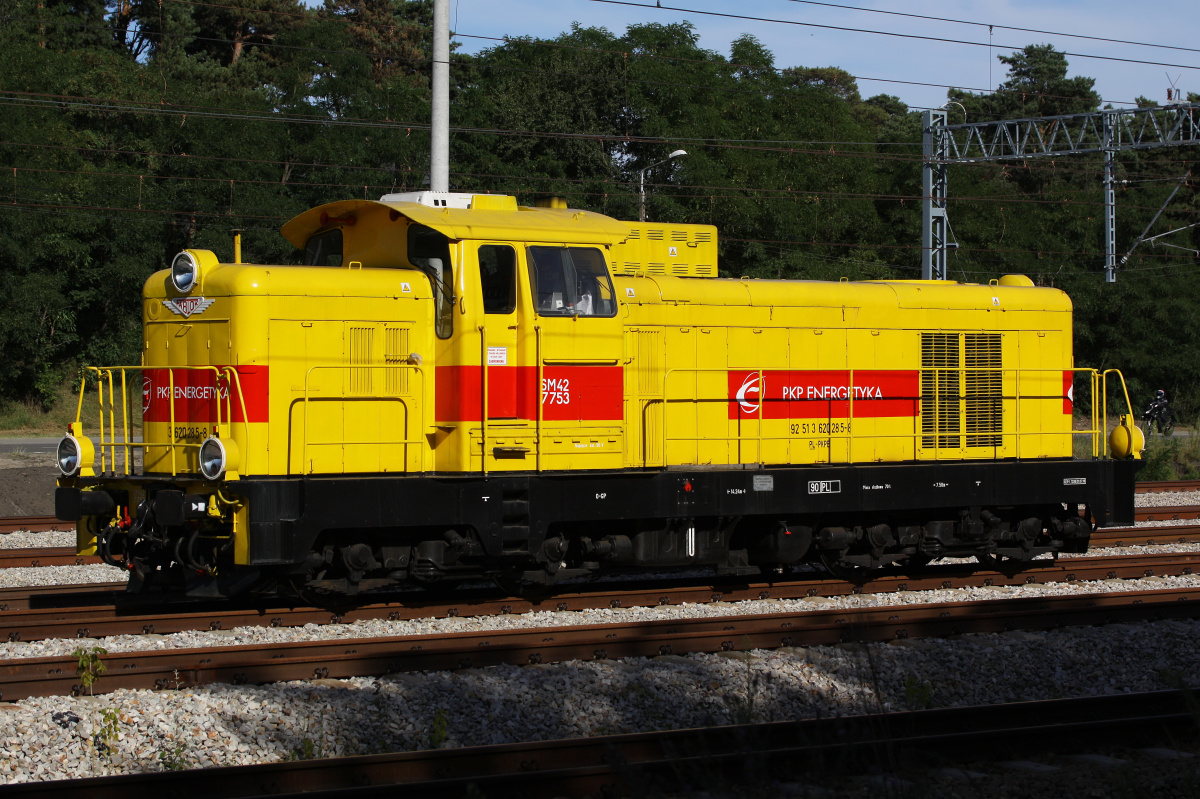 SM42-7753 (Pojazdy » Pociągi i lokomotywy » Fablok Ls800 6D)