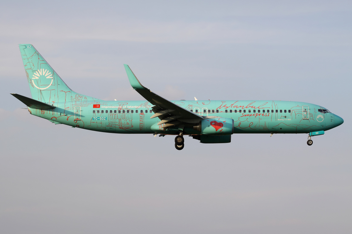 TC-SOZ ("Impressions of Istanbul" livery) (Aircraft » EPWA Spotting » Boeing 737-800 » SunExpress)