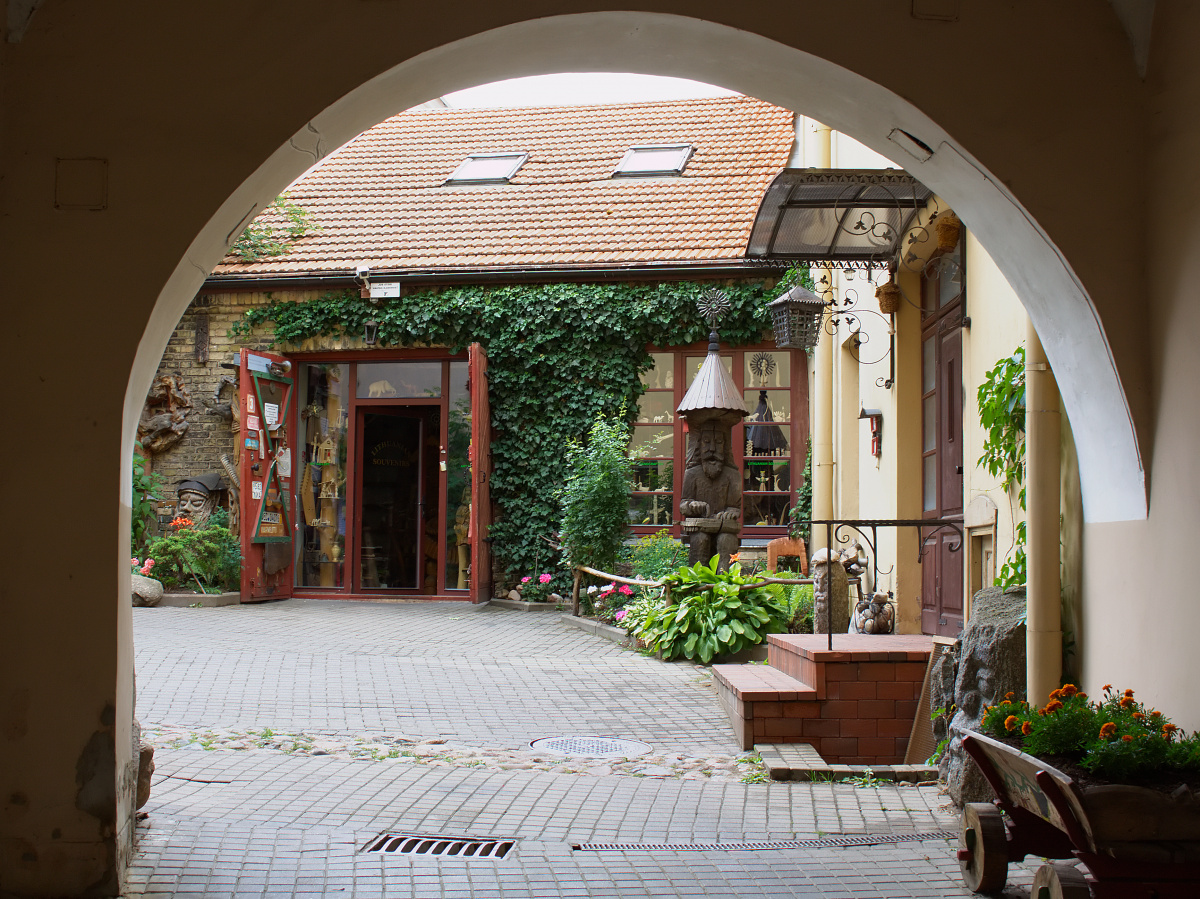 Hidden Souvenir Shop (Travels » Vilnius)