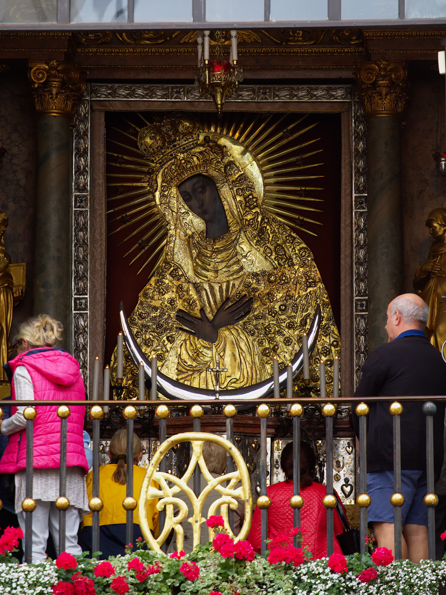 Our Lady of the Gate of Dawn