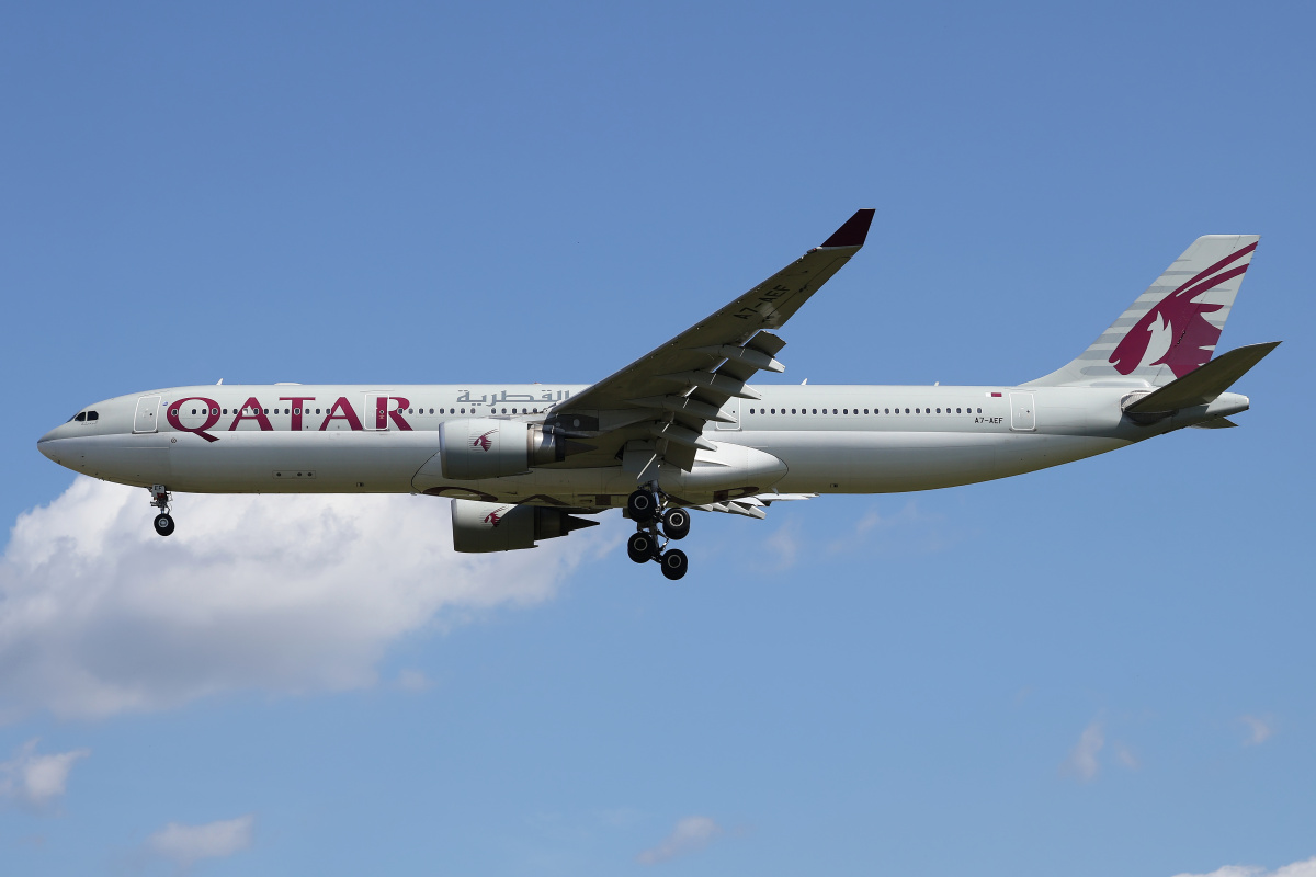 A7-AEF (Samoloty » Spotting na EPWA » Airbus A330-300 » Qatar Airways)