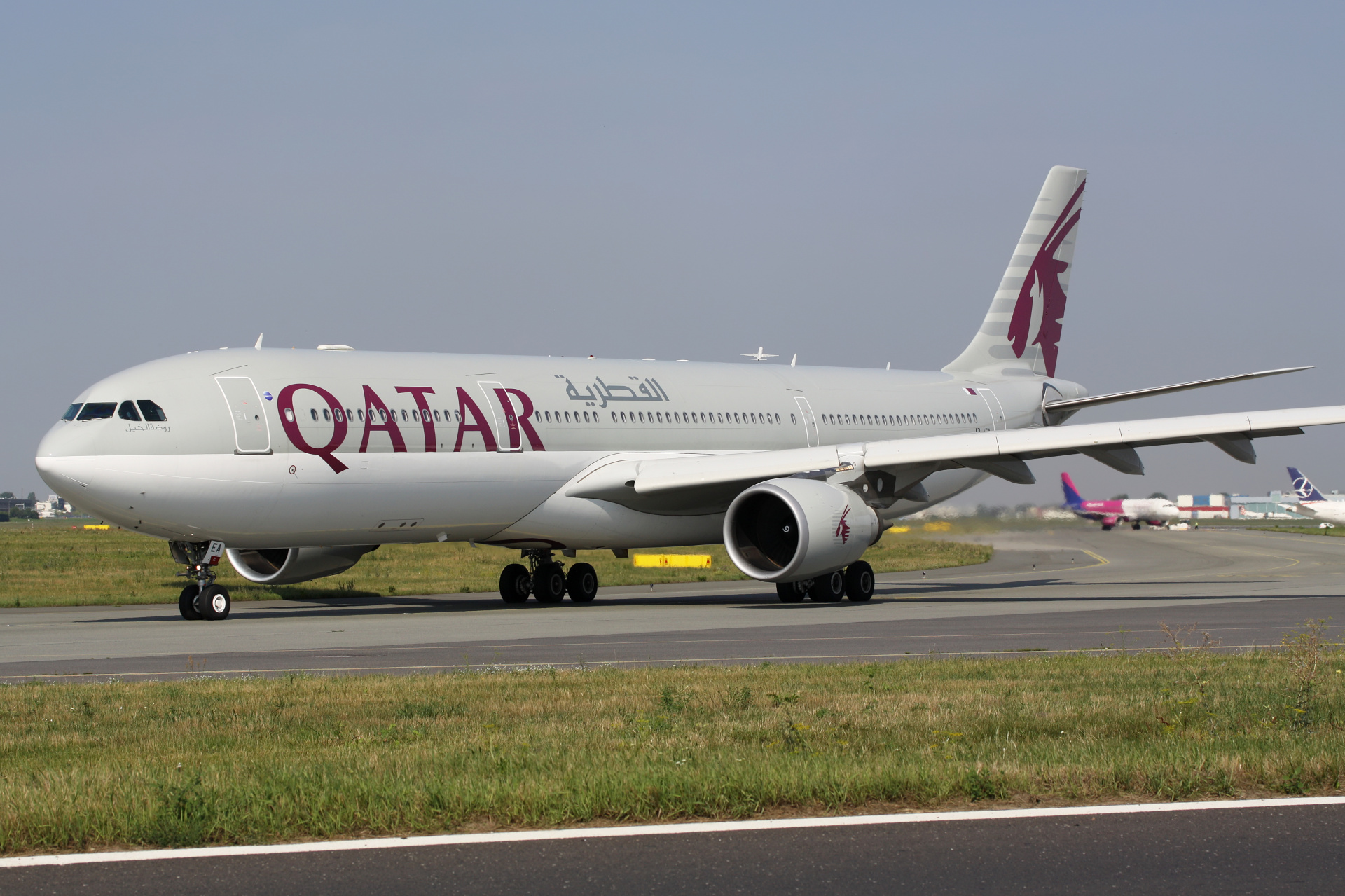 A7-AEA (Samoloty » Spotting na EPWA » Airbus A330-300 » Qatar Airways)