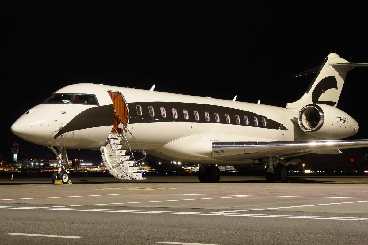 6000, T7-SFG, SPARFELL Luftfahrt (Samoloty » Spotting na Schiphol » Bombardier BD-700 Global Express)