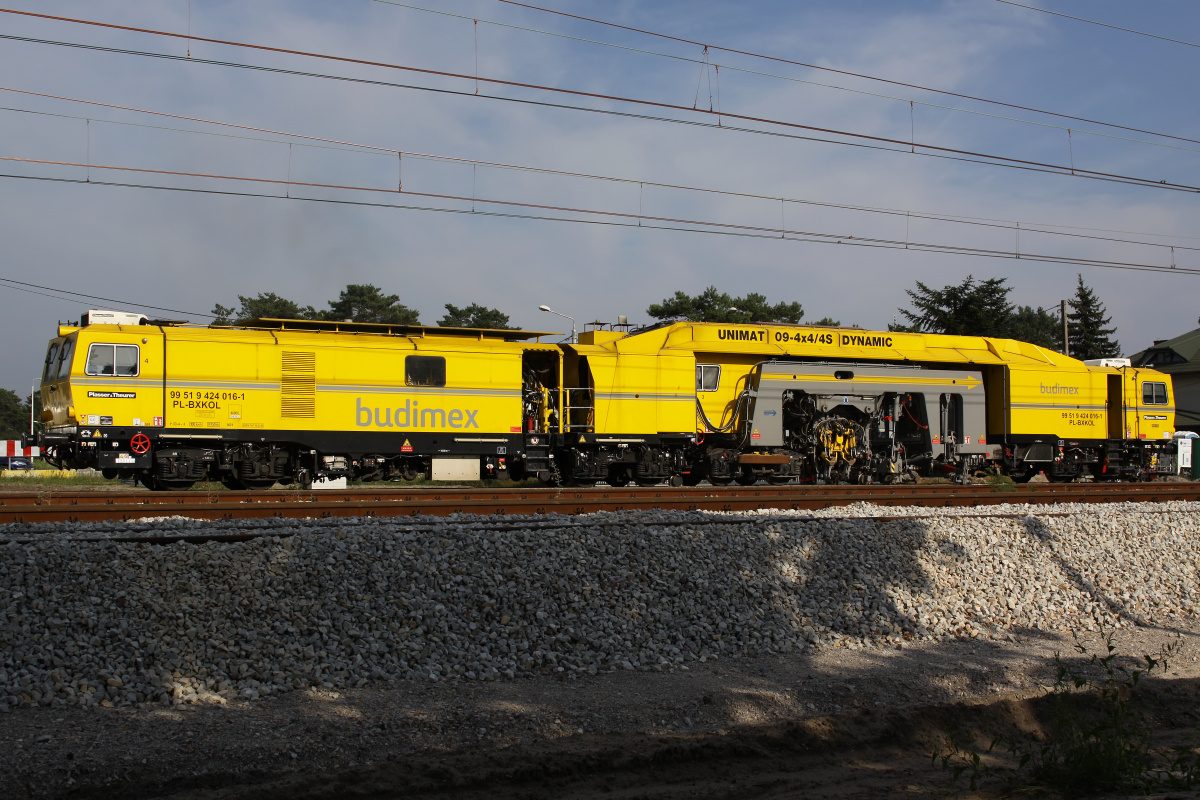 Plasser & Theurer Unimat 09-4x4/4S Dynamic SS002 (Vehicles » Trains and Locomotives » Maintenance)