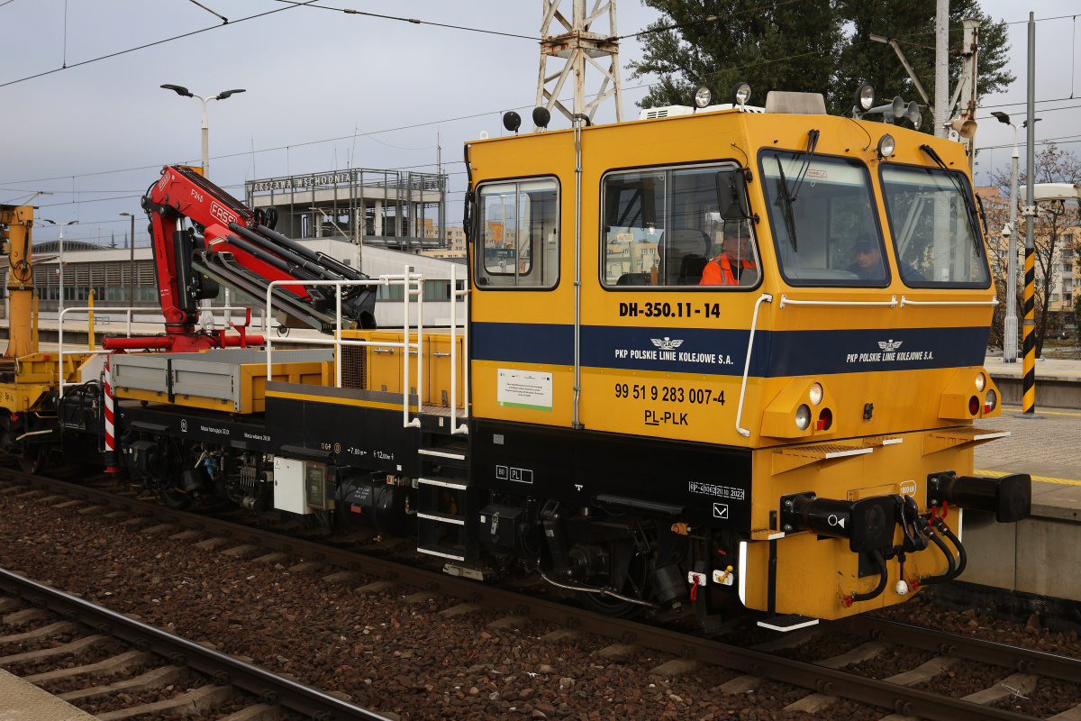 ZPS DH-350.11-14 (Vehicles » Trains and Locomotives » Maintenance)