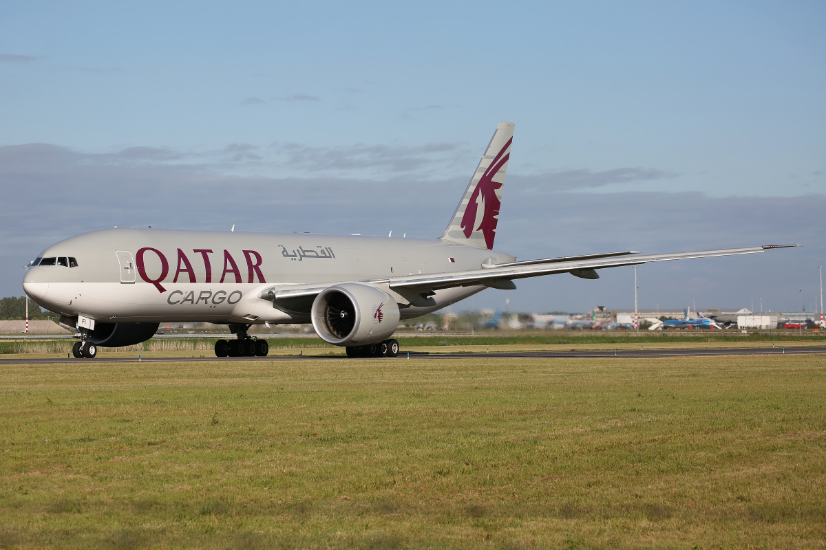 A7-BFI (Samoloty » Spotting na Schiphol » Boeing 777F » Qatar Airways Cargo)