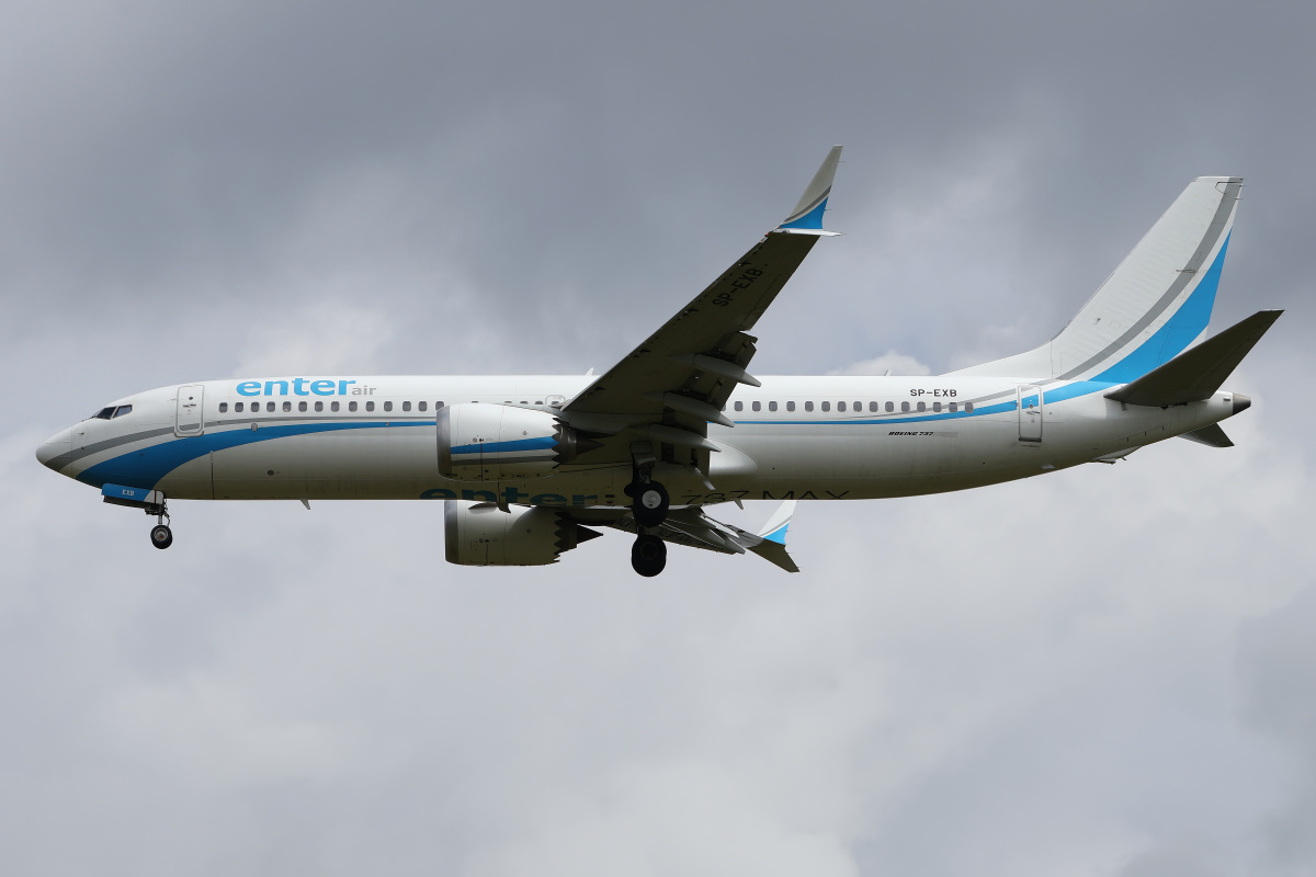 SP-EXB (Samoloty » Spotting na EPWA » Boeing 737-8 MAX » Enter Air)
