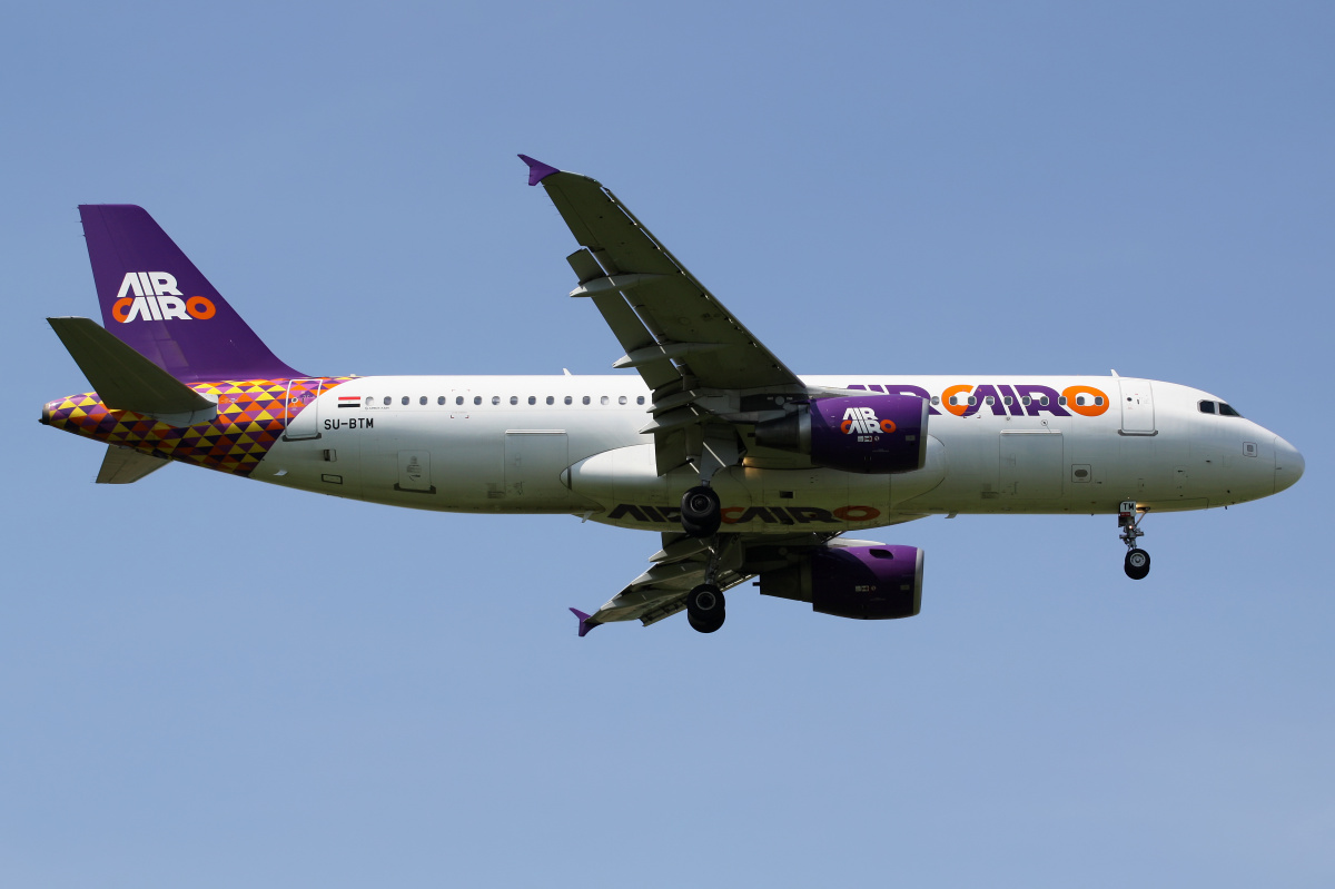 SU-BTM (Samoloty » Spotting na EPWA » Airbus A320-200 » Air Cairo)