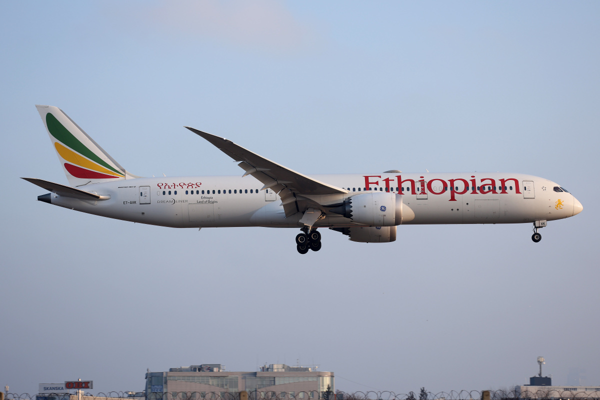 ET-AXK, Ethiopian Airlines (Aircraft » EPWA Spotting » Boeing 787-9 Dreamliner)