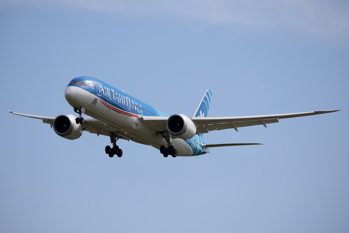 F-ONUI, Air Tahiti Nui (naklejka 25-lecia) (Samoloty » Spotting na EPWA » Boeing 787-9 Dreamliner)