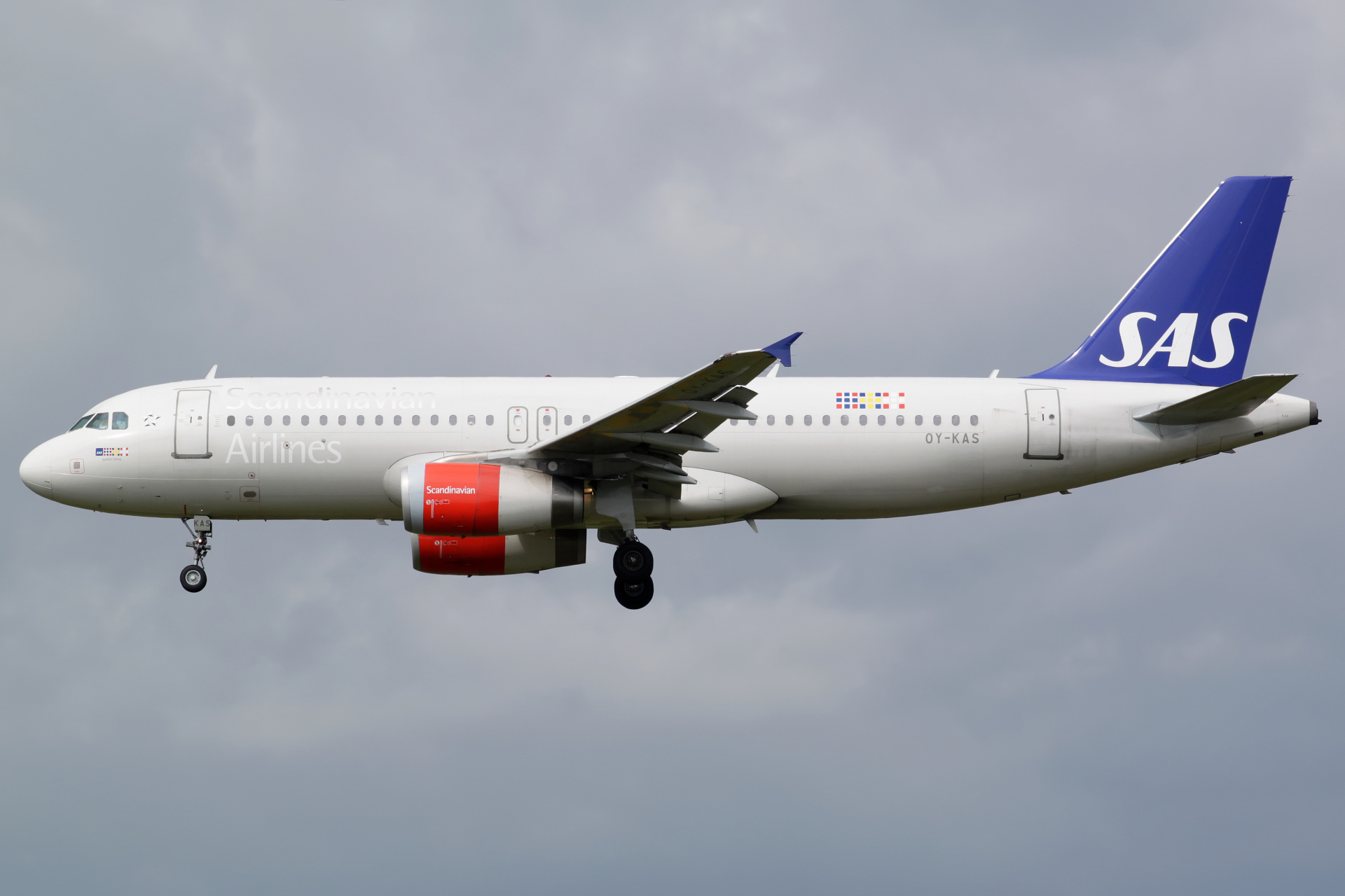 OY-KAS, SAS Scandinavian Airlines (Samoloty » Spotting w Kopenhadze Kastrup » Airbus A320-200)