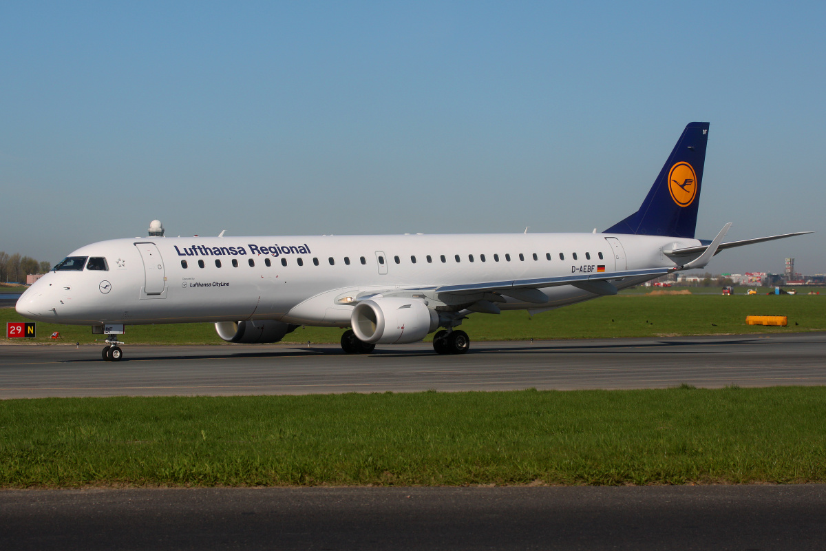 D-AEBF (Lufthansa CityLine) (Aircraft » EPWA Spotting » Embraer E195 (ERJ-190-200) » Lufthansa Regional)