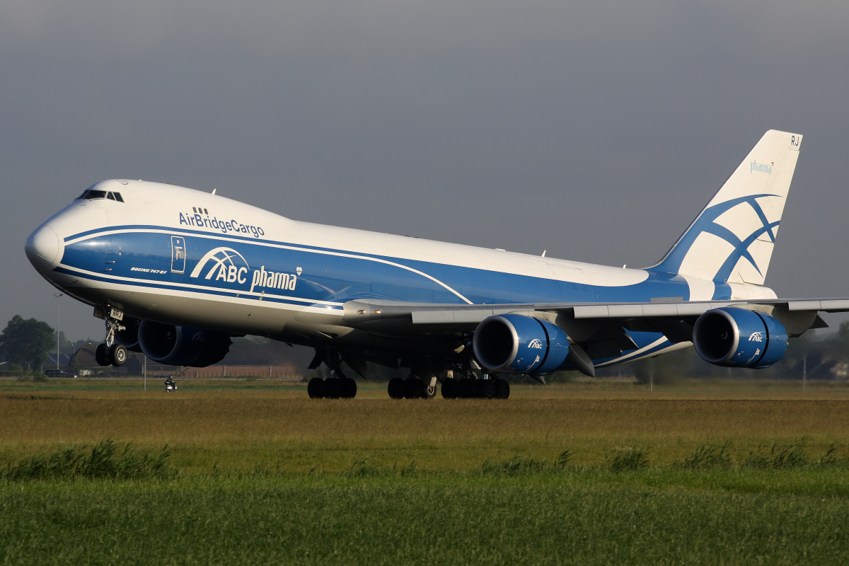 VQ-BRJ (malowanie ABC Pharma) (Samoloty » Spotting na Schiphol » Boeing 747-8F » AirBridgeCargo Airlines)