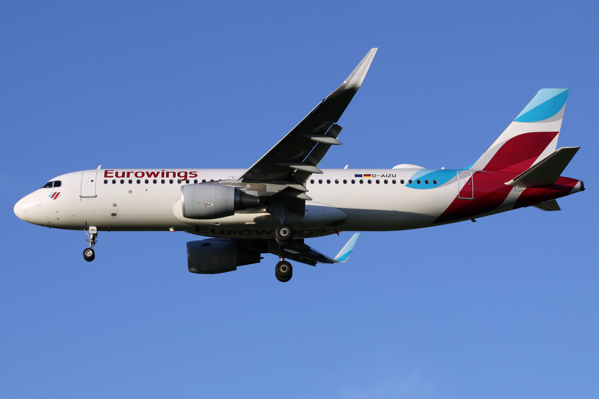 D-AIZU (Samoloty » Spotting na EPWA » Airbus A320-200 » Eurowings)