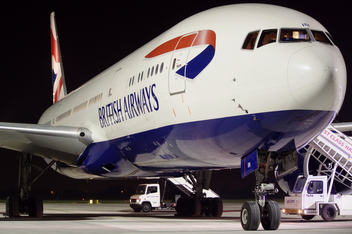 G-VIIH (Samoloty » Spotting na EPWA » Boeing 777-200 i 200ER » British Airways)