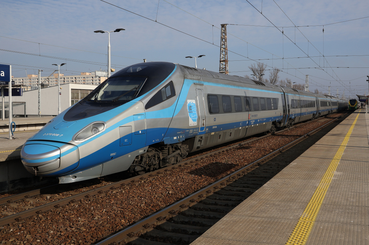 ED250-002 (naklejka "10 lat Pendolino PKP Intercity") (Pojazdy » Pociągi i lokomotywy » Alstom ETR 610 (EMU250PKP) Pendolino)