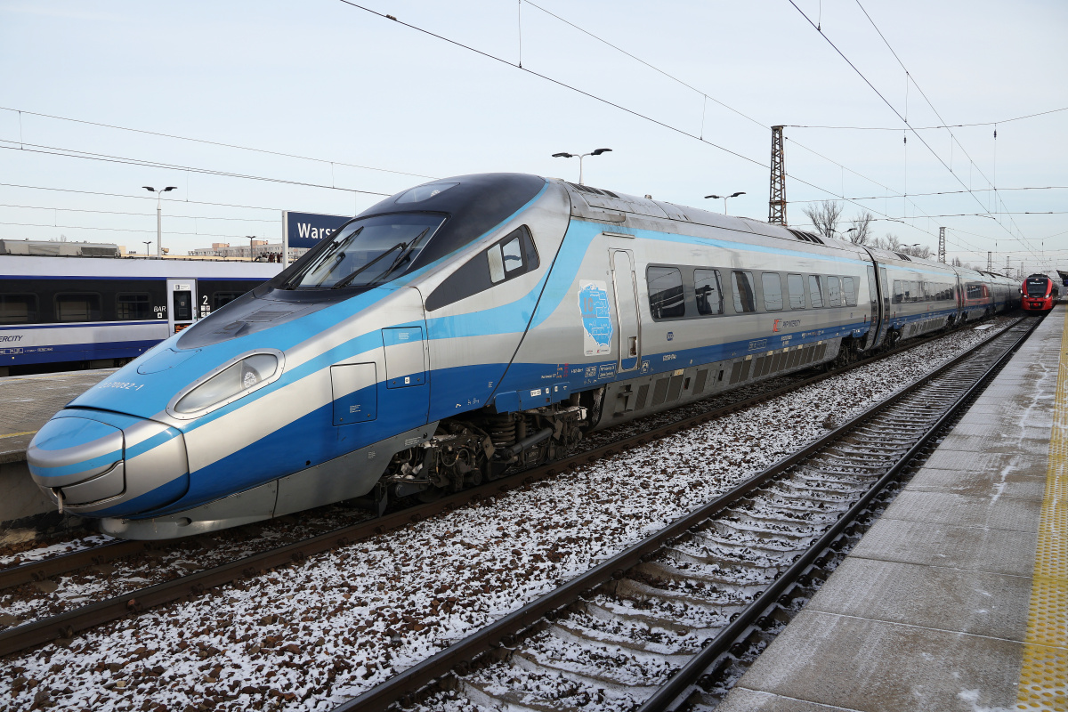 ED250-014 ("10 years of Pendolino in PKP Intercity" sticker) (Vehicles » Trains and Locomotives » Alstom ETR 610 (EMU250PKP) Pendolino)