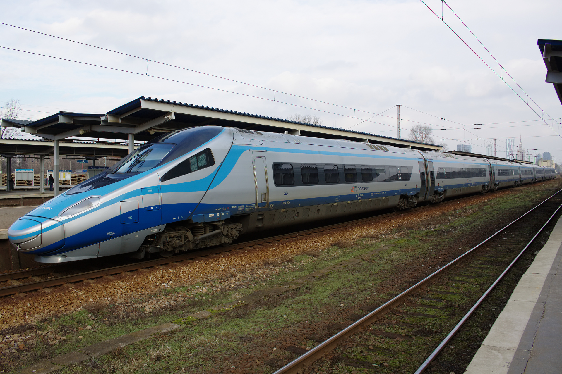 ED250-002 (Vehicles » Trains and Locomotives » Alstom ETR 610 Pendolino)