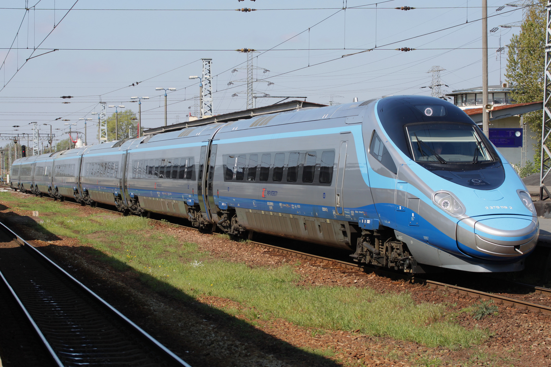 ED250-017 (Vehicles » Trains and Locomotives » Alstom ETR 610 Pendolino)