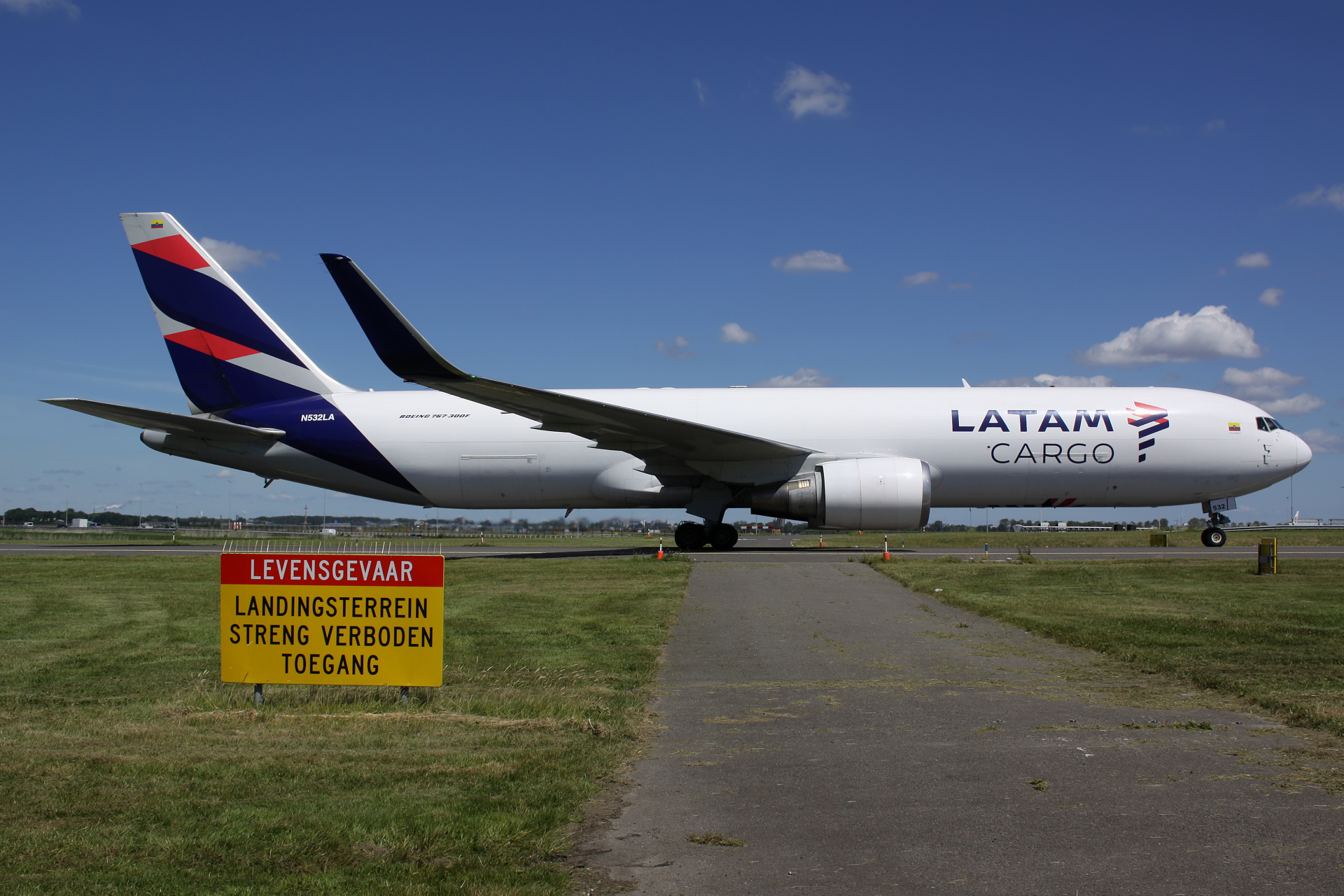 N532LA, LATAM Cargo (Samoloty » Spotting na Schiphol » Boeing 767-300F)