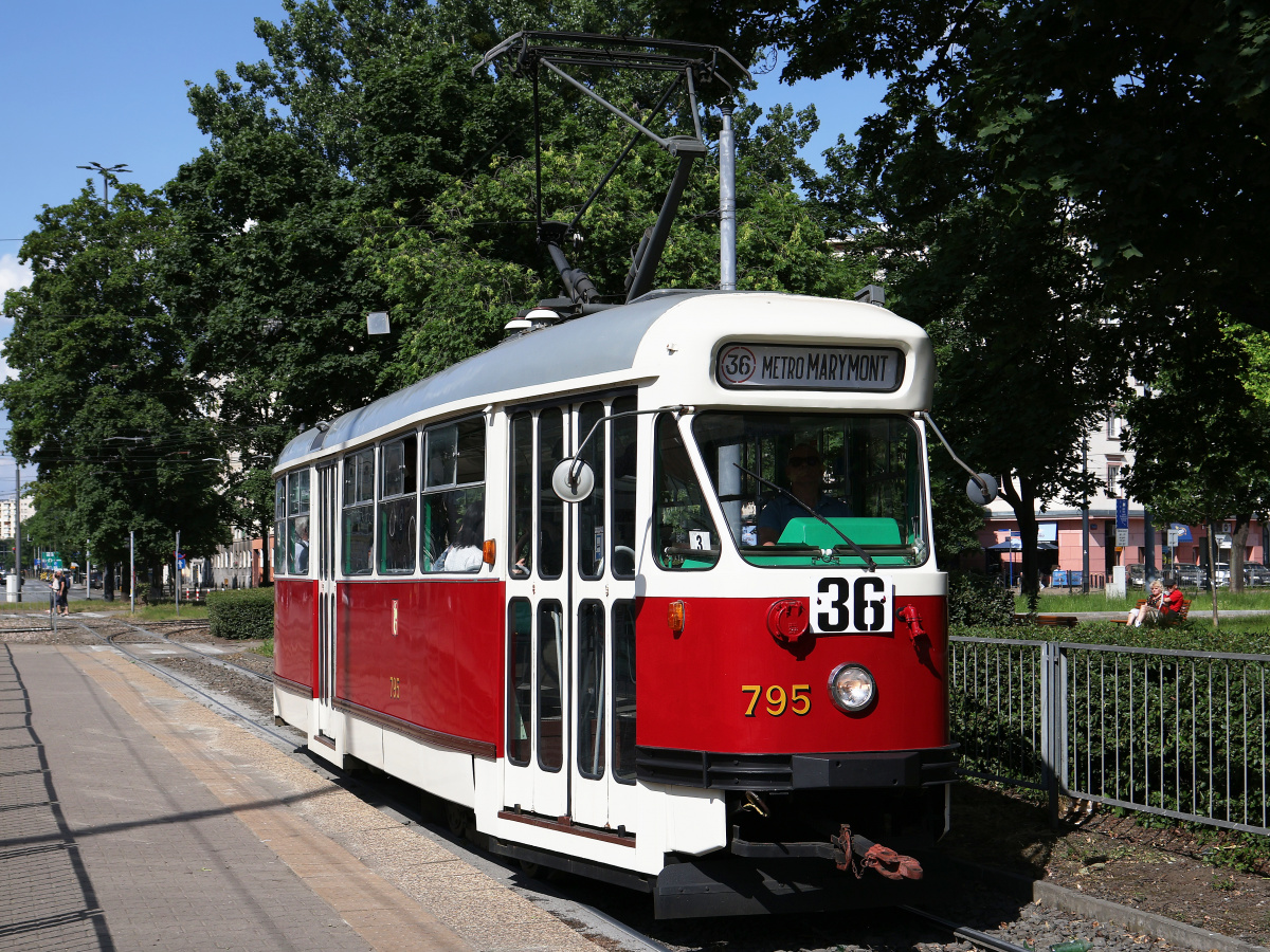 Konstal 13N (Pojazdy » Tramwaje)