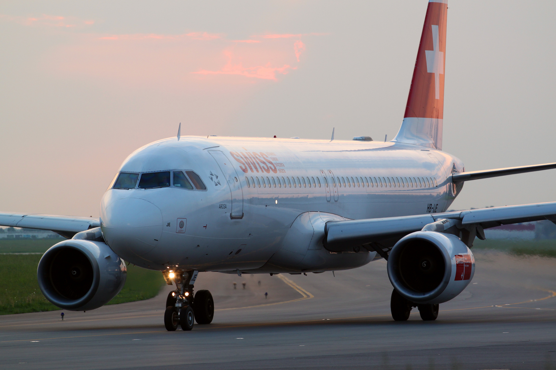 HB-IJE, Swiss International Air Lines (Samoloty » Spotting na EPWA » Airbus A320-200 » Swiss International Air Lines)