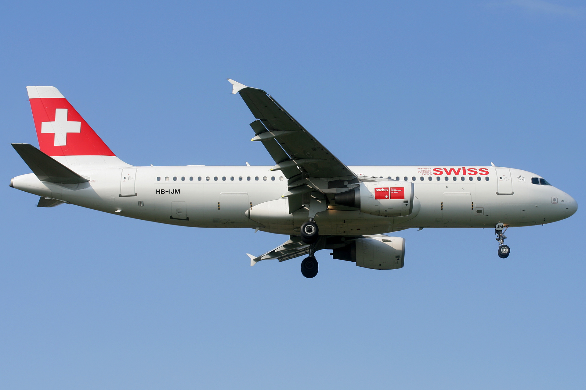 HB-IJM (Aircraft » EPWA Spotting » Airbus A320-200 » Swiss International Air Lines)