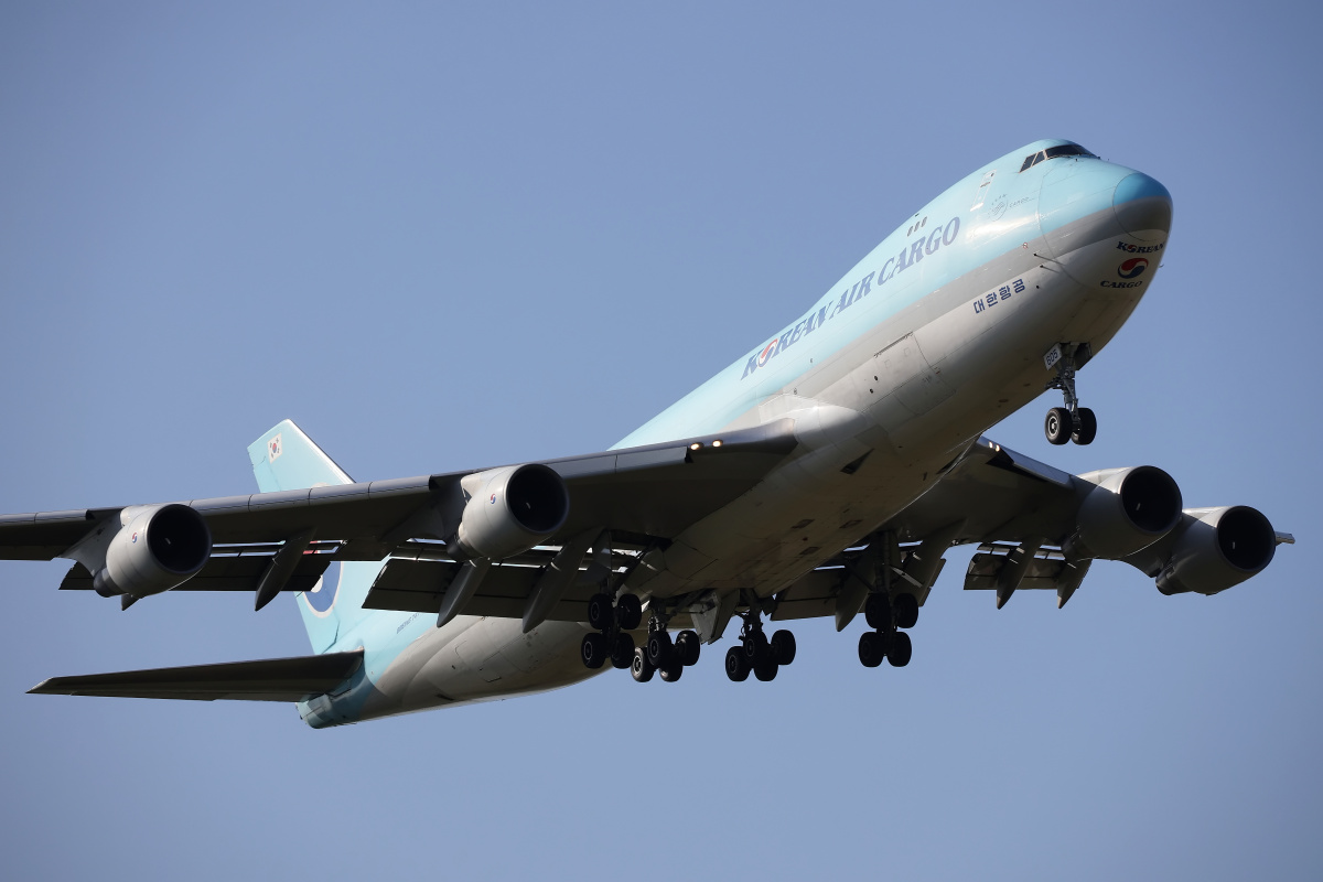 HL7605 (Aircraft » EPWA Spotting » Boeing 747-400F » Korean Air Cargo)