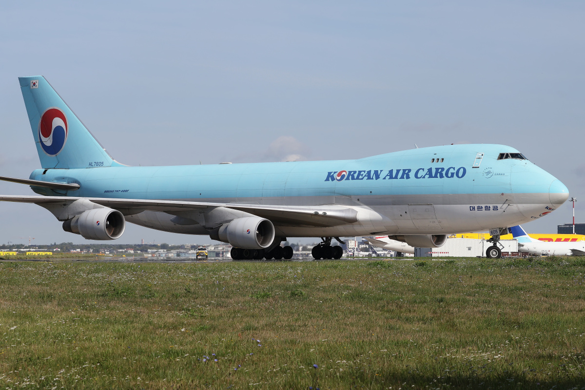 HL7605 (Aircraft » EPWA Spotting » Boeing 747-400F » Korean Air Cargo)