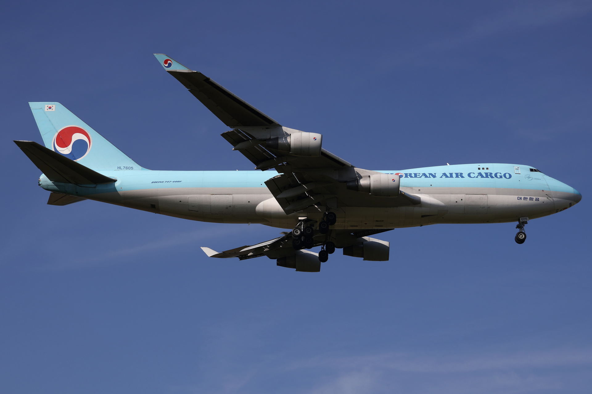 HL7605 (Samoloty » Spotting na EPWA » Boeing 747-400F » Korean Air Cargo)