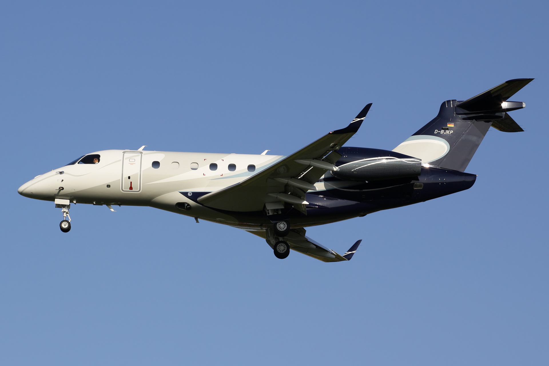 Legacy 500, D-BJKP, Elite Jet Service (Aircraft » EPWA Spotting » Embraer EMB-550)