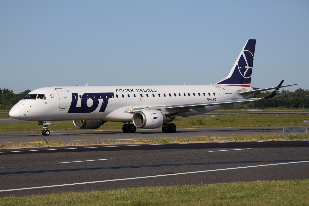 SP-LMG (Aircraft » EPWA Spotting » Embraer E190 (ERJ-190-100) » LOT Polish Airlines)