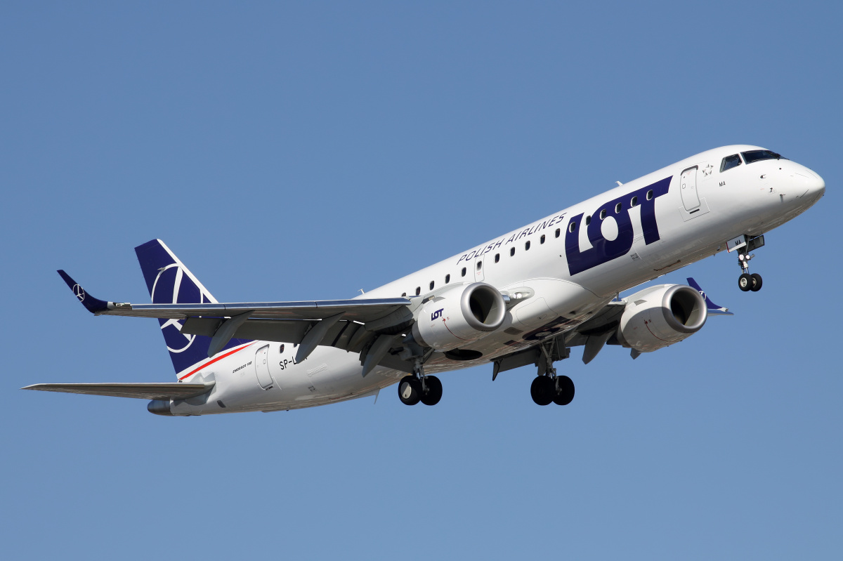 SP-LMA (Aircraft » EPWA Spotting » Embraer E190 » LOT Polish Airlines)