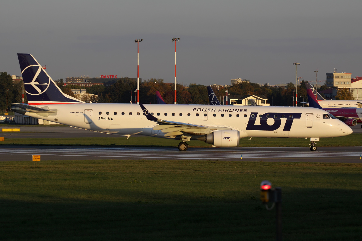 SP-LMA (Samoloty » Spotting na EPWA » Embraer E190 (ERJ-190-100) » Polskie Linie Lotnicze LOT)