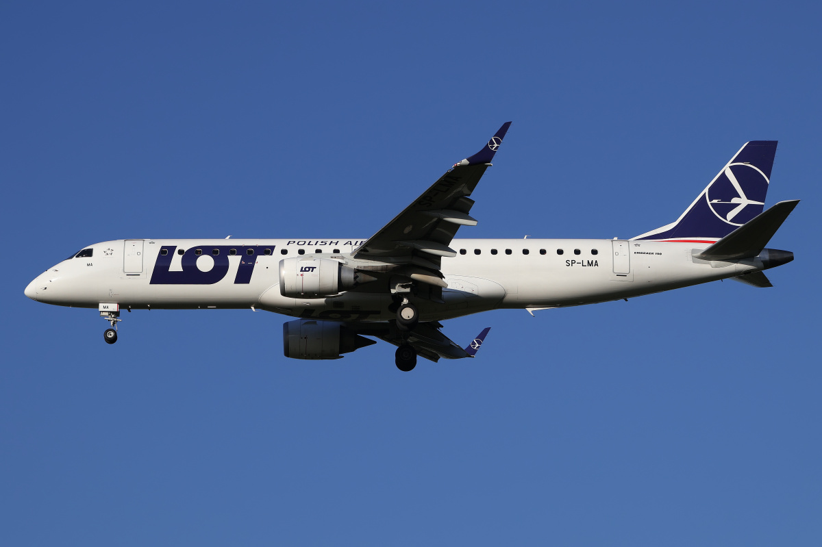 SP-LMA (Aircraft » EPWA Spotting » Embraer E190 » LOT Polish Airlines)