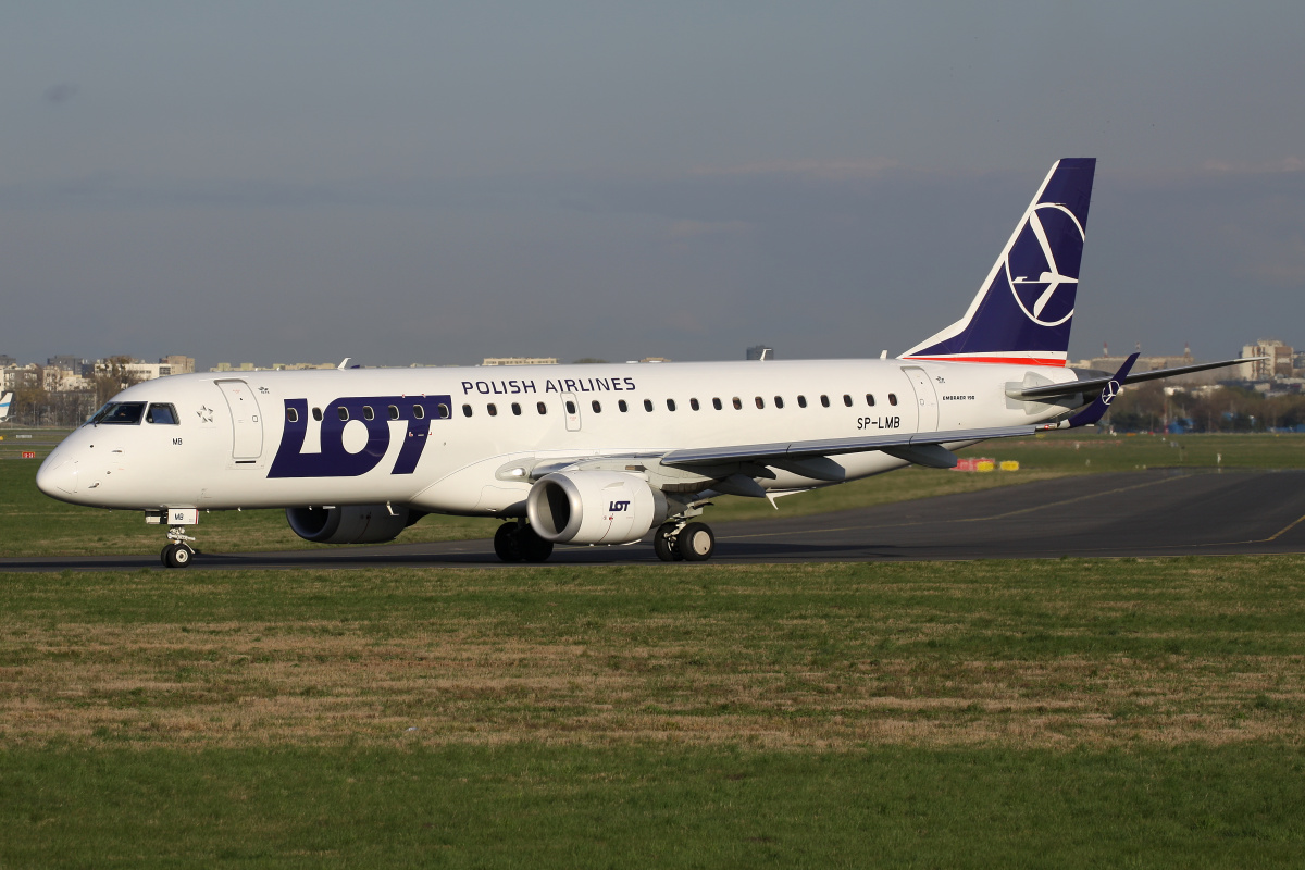 SP-LMB (Samoloty » Spotting na EPWA » Embraer E190 » Polskie Linie Lotnicze LOT)